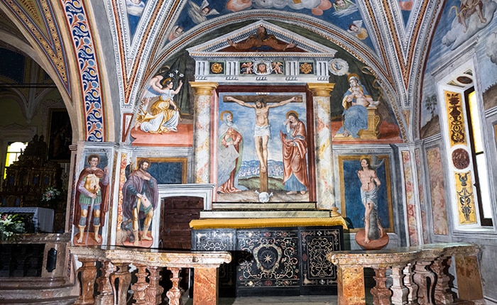 Interno Chiesa vecchia di Belgirate